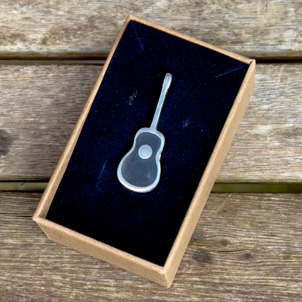 Acoustic guitar pin - Image 4