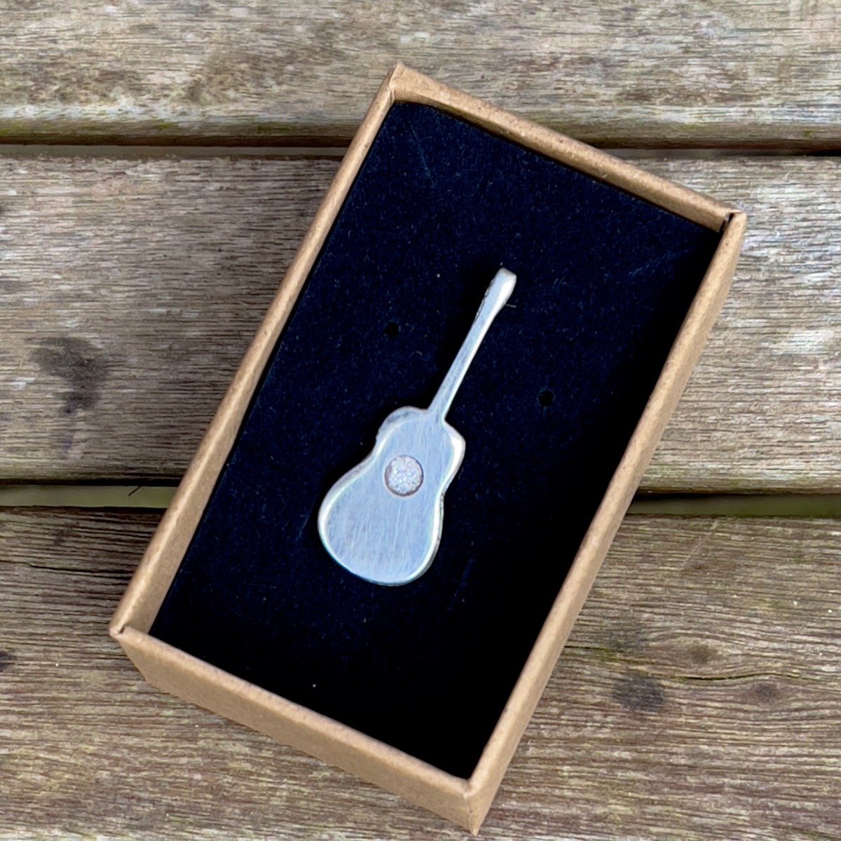 Acoustic guitar pin - Image 2